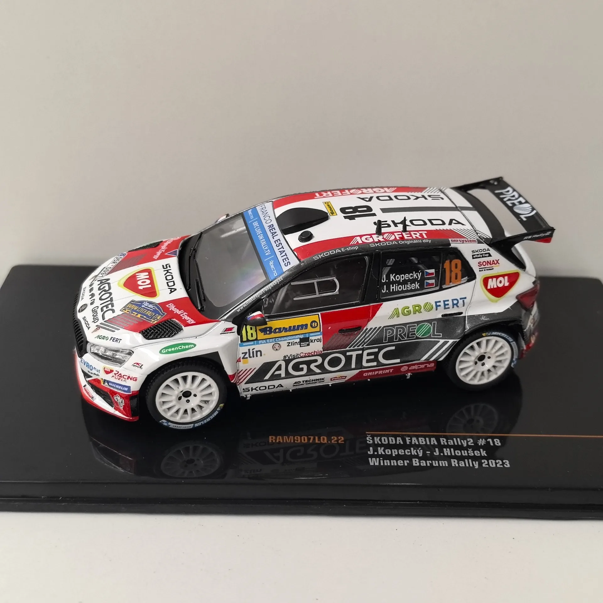 Diecast IXO 1/43 Scale SKODA FABIA #18 2023 Skoda Racing Alloy Car Model Collectible Toy Gift Souvenir Display Ornament