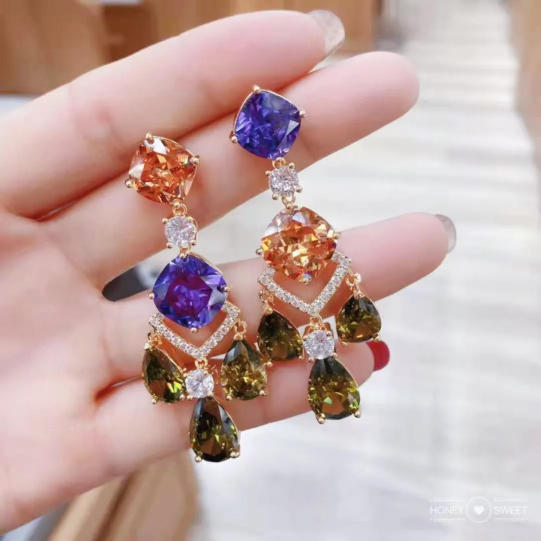 

Royal Court Vintage Waterdrop Earrings Women Geometry Pendant Crystal Gorgeous Baroque Long Dress Accessories