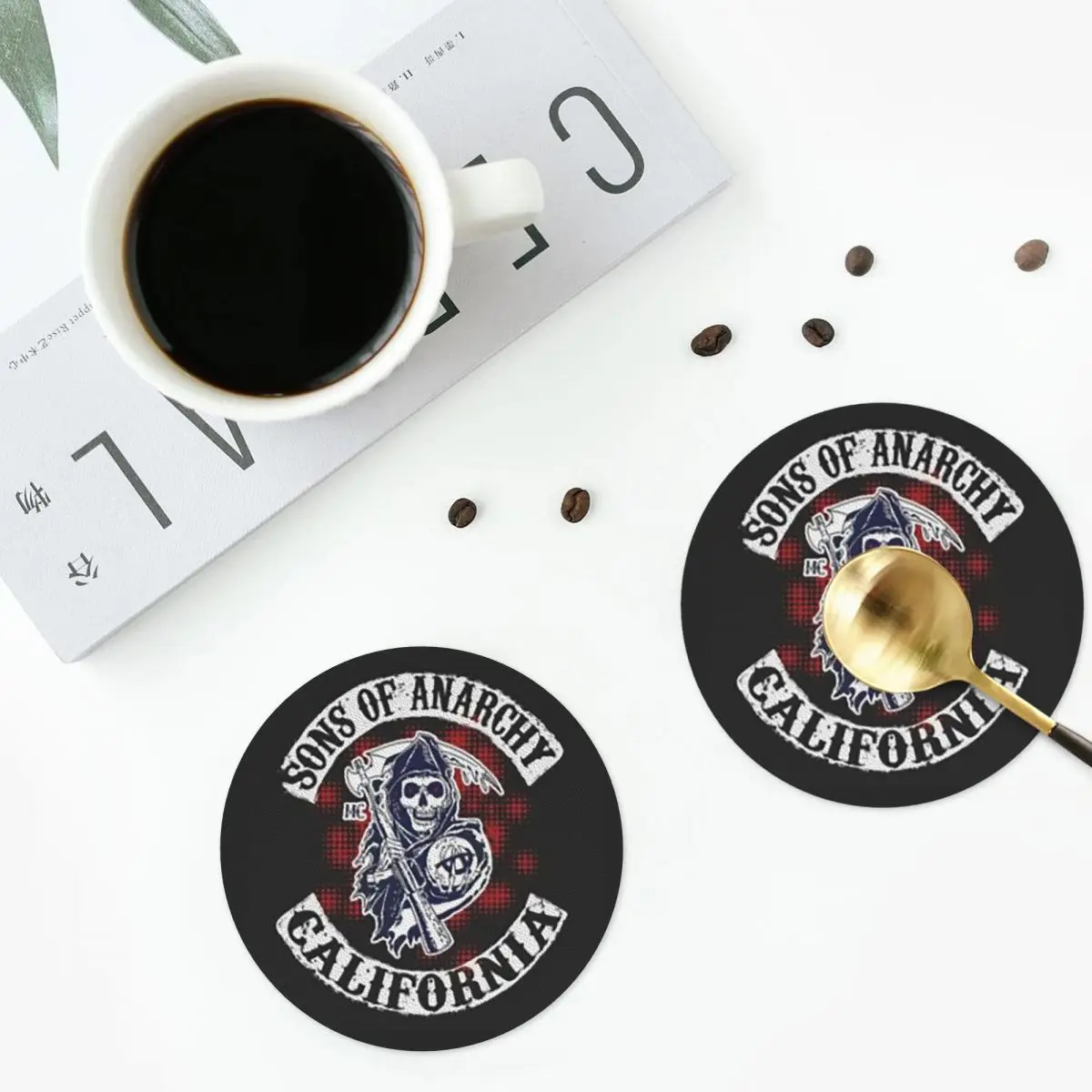 

Подставки SOA Sons Of Anarchy, кухонные салфетки, нескользящие изоляционные коврики для чашек, кофейные коврики для декора, домашняя посуда, подушечки, набор из 4 шт.