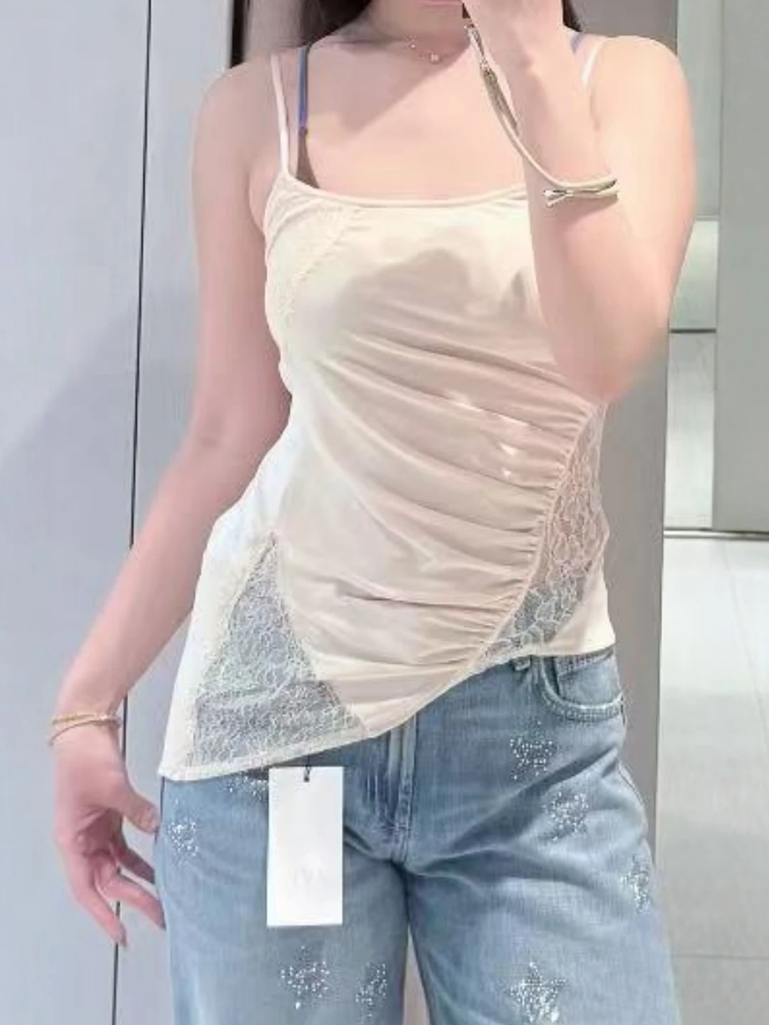 

Pure Desire Lace Splice Transparent Women's Top Innerwear Style Vest 2026 Spring Season Regular Sleeveless Fashion Ladies