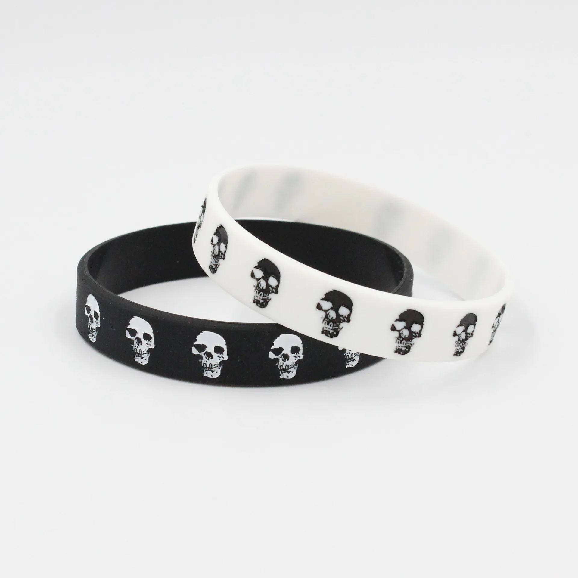 1PC New Casual Skull Silicone Rubber Wristband Sports Black White Bracelets&Bangles Hiphop Skeleton Band Women Men SH365