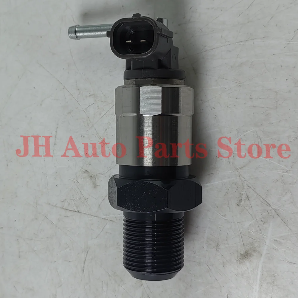 For Toyota Land Cruiser Prado Hilux 23810-30110 2381030110 23810 30110 Diesel Left Fuel Common Rail Pressure Sensor Regulator