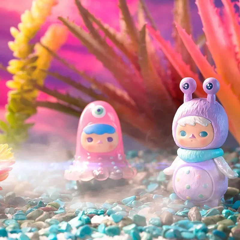 POP MART PUCKY ซีรีส์อวกาศ กล่องสุ่ม - ฟิกเกอร์อนิเมะน่ารัก ของขวัญเซอร์ไพรส์ ของตกแต่งโต๊ะทำงาน รุ่นสุ่ม ถุงสุ่ม