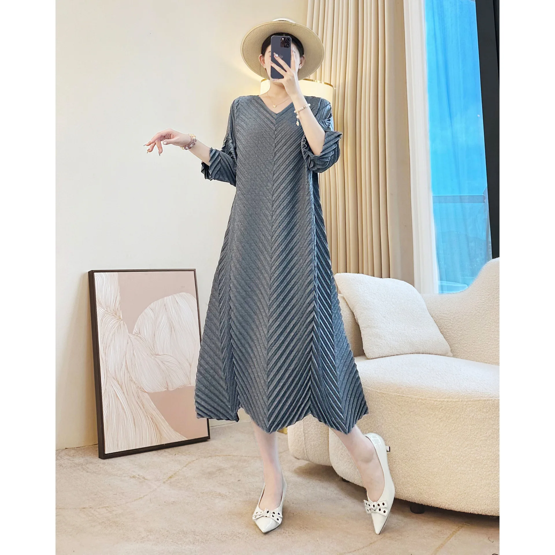 

Miyake Pleated Solid Color Loose Dress Casual Loose Plus Size Long Dress 2025 Autumn Fashion New Simple Women's Clothes