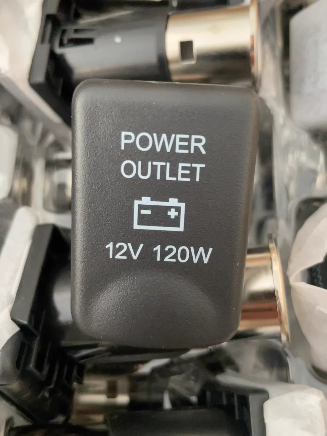 

12V 120W Power Outlet Cigarette Lighter Power Socket For Mitsubishi Pajero Eclipse Grandis galant fortis Zinger mirage