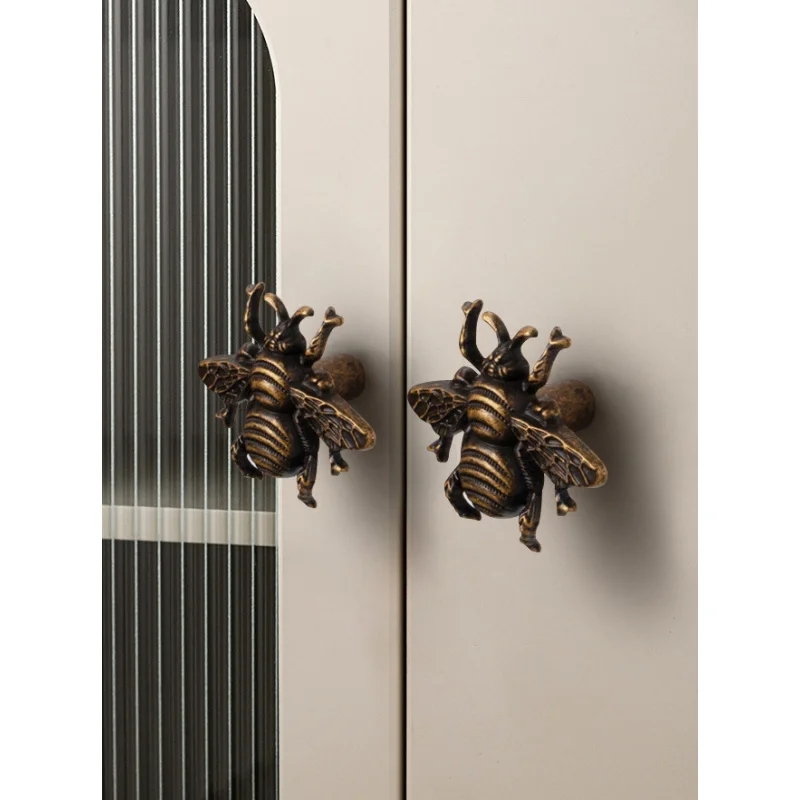 Simple and Creative Little Bee Cartoon Handle, Zinc Alloy Animal Wardrobe Door Single-Hole Cute Children's Room Drawer Handle, F