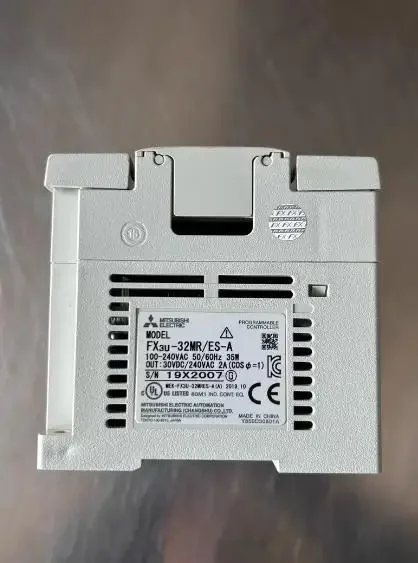 FX3U-32MR/ES-A máquina de desmontagem usada