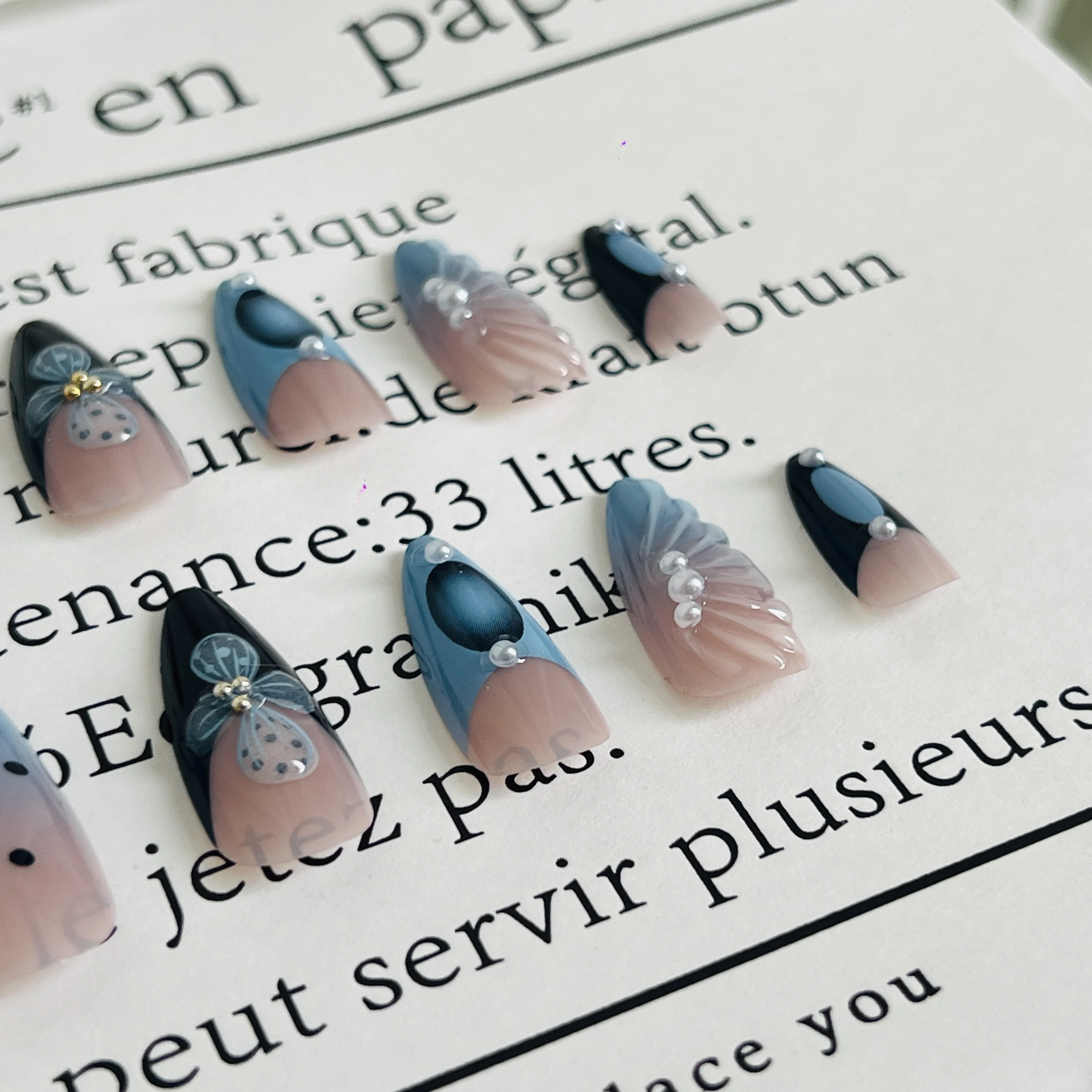 24 قطعة من أظافر الضغط على طراز المحيط الصيفي مع غلاف ثلاثي الأبعاد، تصميمات اللؤلؤ والزهور، طرف مدبب، أحجام متنوعة، قابلة للفصل #5