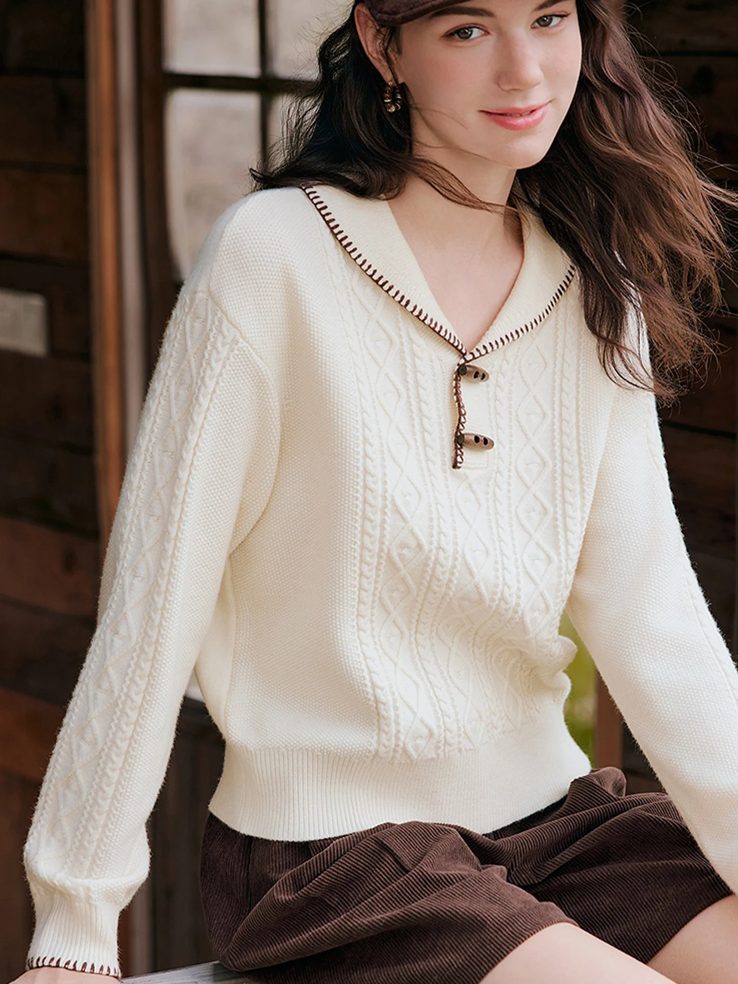 

Ele Faionable Long Sve Camere Knitwear Versatile Commute Simple Design Winter 2025 Women's Premium Quali Sweater