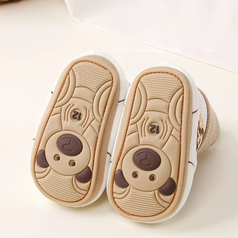 2024 طفل شتاء ربيع دافئ طويل جورب أحذية طفل بنين بنات الأولى مشوا 0-1Y الأطفال النعال التطريز عدم الانزلاق الأحذية