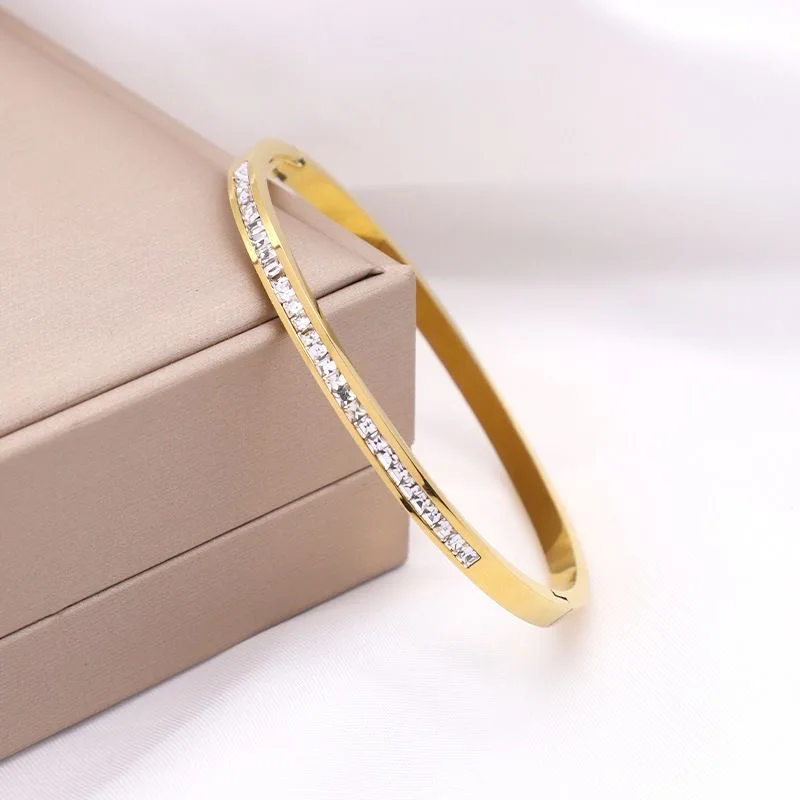 Fashionable Stainless Steel Diamond Cufflinks, Unisex, Titanium Steel, Rust-Resistant Gold Color Bracelet Jewelry