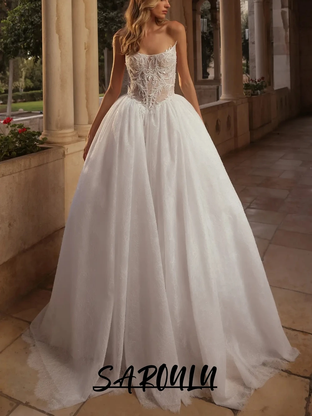 

Delicate Sheer Bodice Wedding Dress Fully Lace Ball Gown Customized Romantic Strapless Flowers Glitter Bride Wear New Arrival