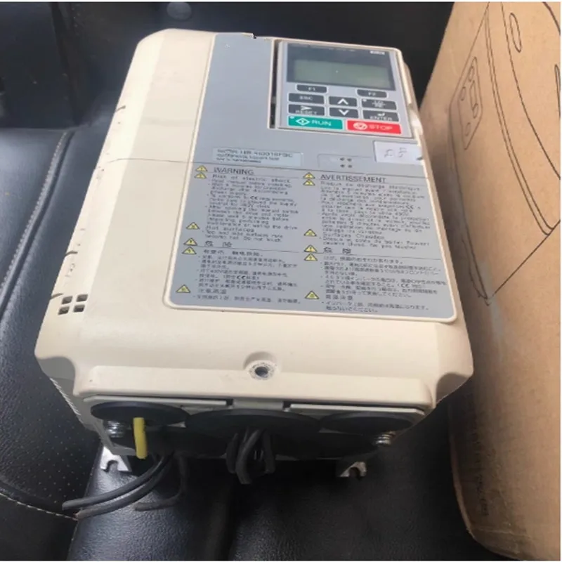 New Original Inverter   CIMR-VB2A0012BBA  CIMR-AB4A0018FBA