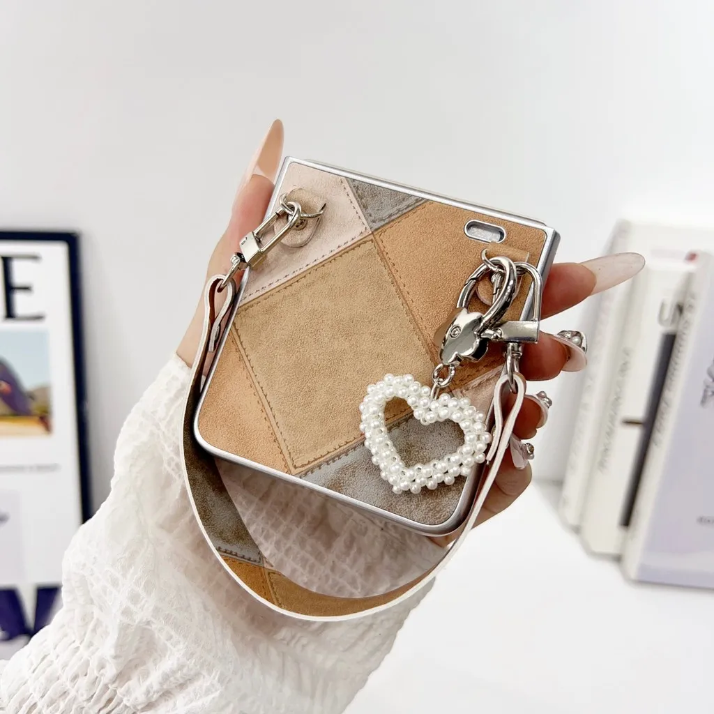 

Чехол для телефона Honor Magic V Flip 2 5G Magic V Flip Shell с жемчужным браслетом и цепочкой, жесткий противоударный чехол для телефона из ПК