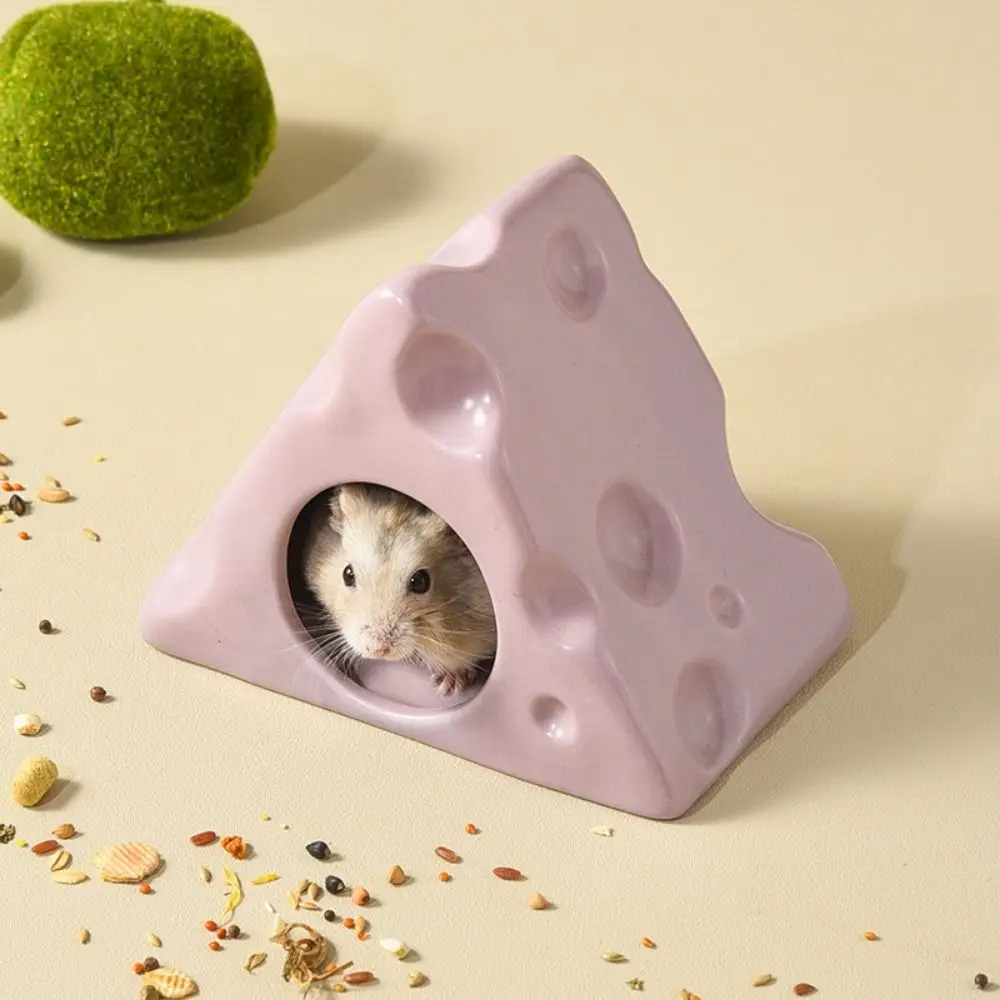 Creative Hamster Ceramic Nest Cheese Shape Triangle Hamster Hideout Summer Keep Cooling Ceramics Hamster House Landscape Product