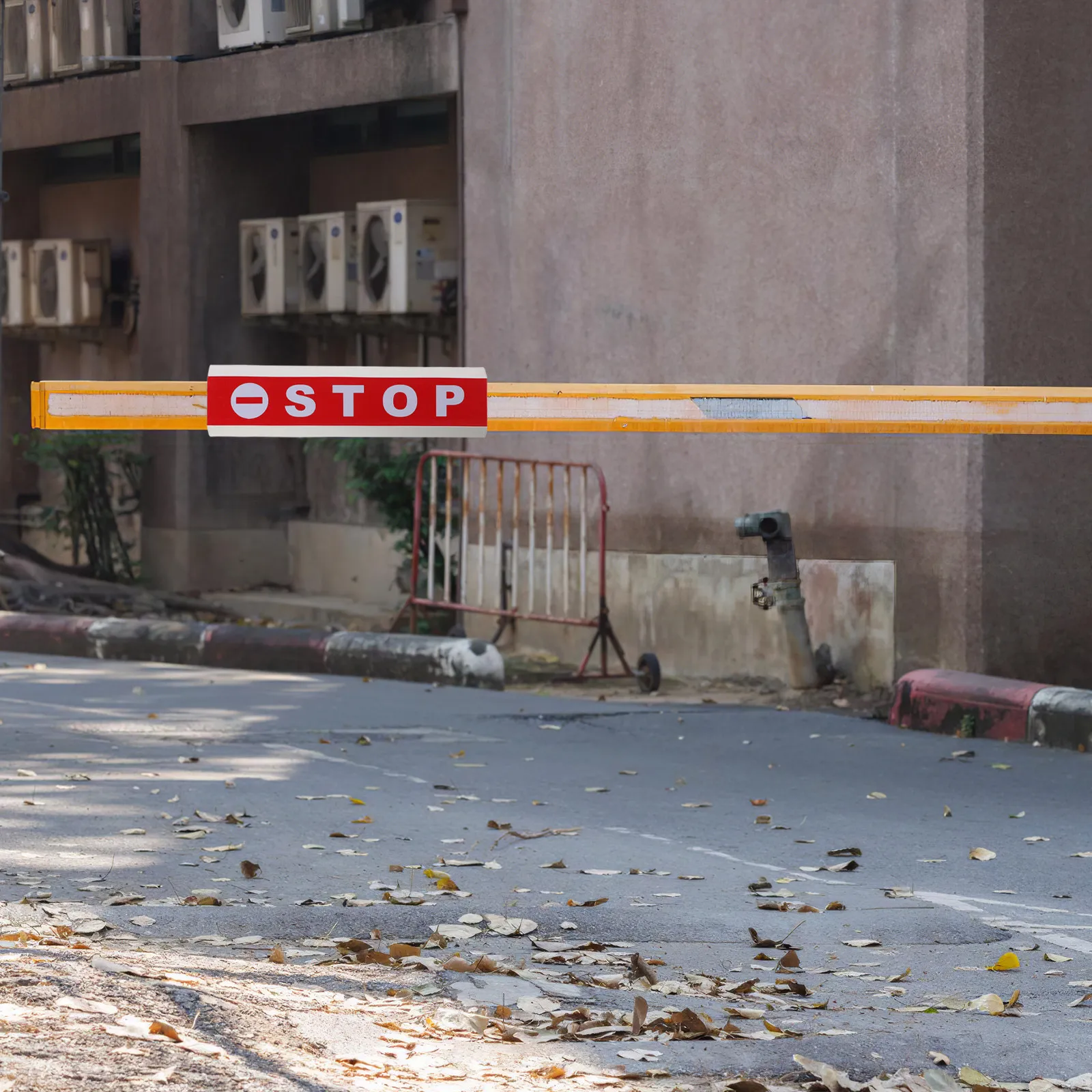 octagonal-traffic-barrier-gate-cover-100x45-heavy-duty-uv-resistant-safety-bollard-post-cover-parking-stop-sign-road-safety