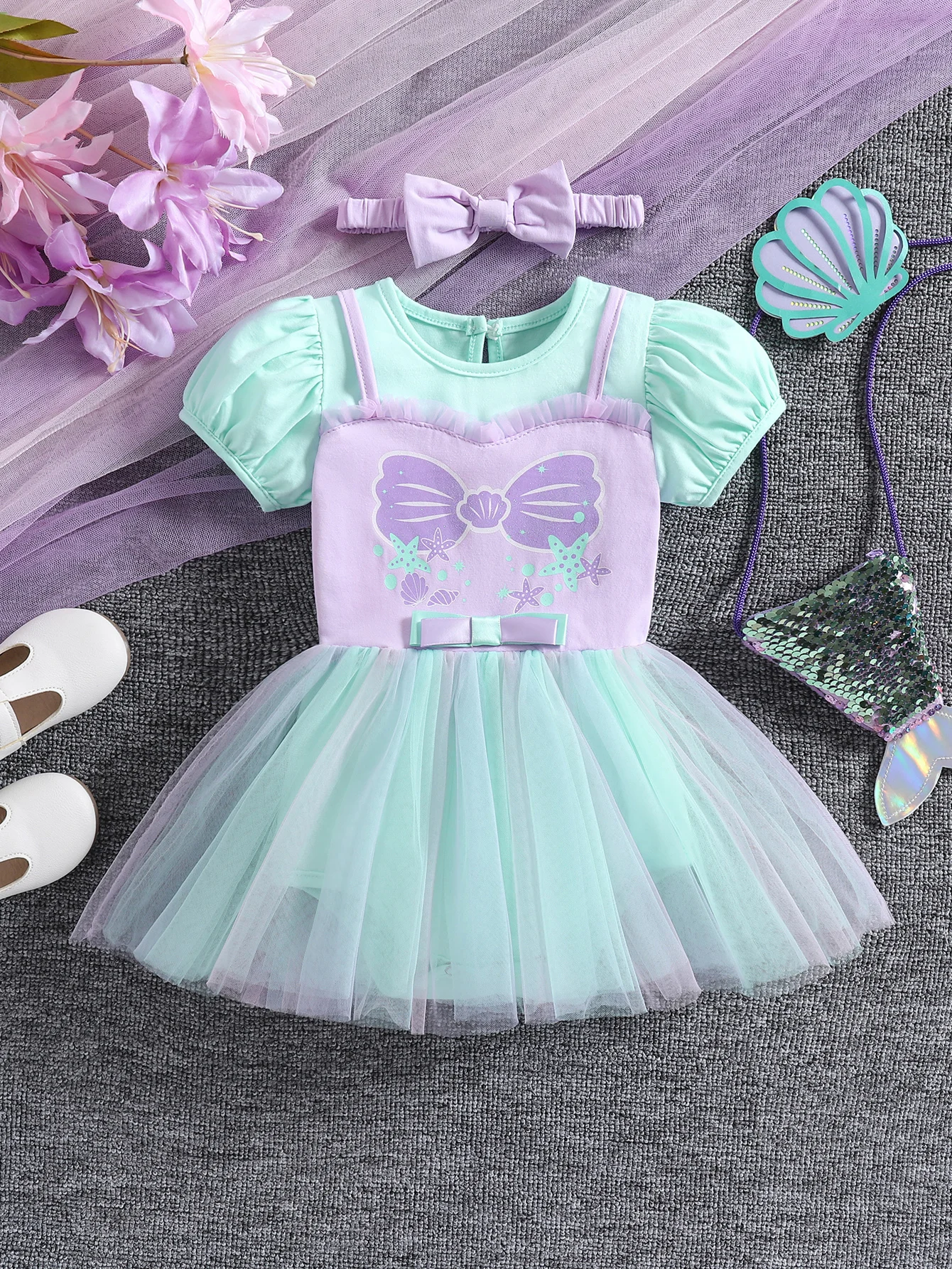 夏の新しい可愛いグリーンの女の子用ラウンドネック、パフスリーブのバブルドレス、誕生日、ファンシーなハロウィン、クリスマスパーティー、ベビーガールドレス