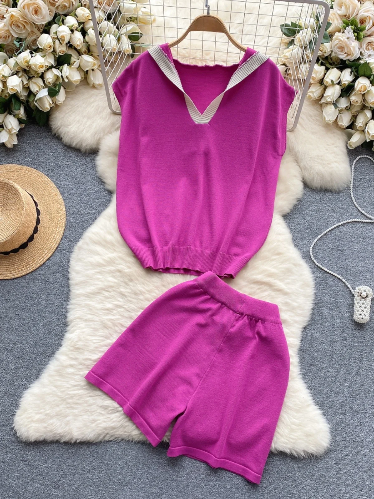 Korean Style Casual Loose Two-Piece Set Color Block Hoodie Knitted Top Wide Leg Shorts Lazy Style Fashionable Women's Ensemble