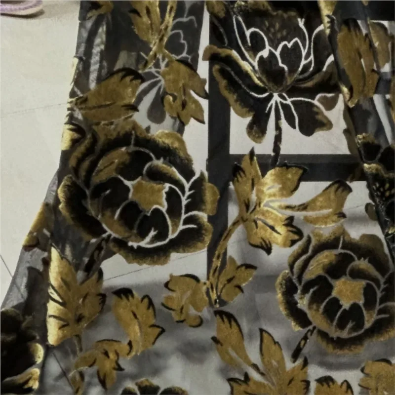 فستان نوم من القماش المنسوج والحرير المخملي المطبوع والمنقوش شيونغسام