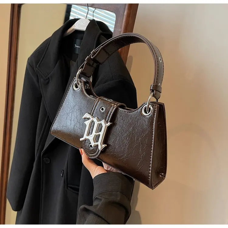 

Inspired Black Shoulder Bag - Trendy 2025 Crossbody Purse, Matte Finish, Underarm Carry, Small Designer Bag for Women