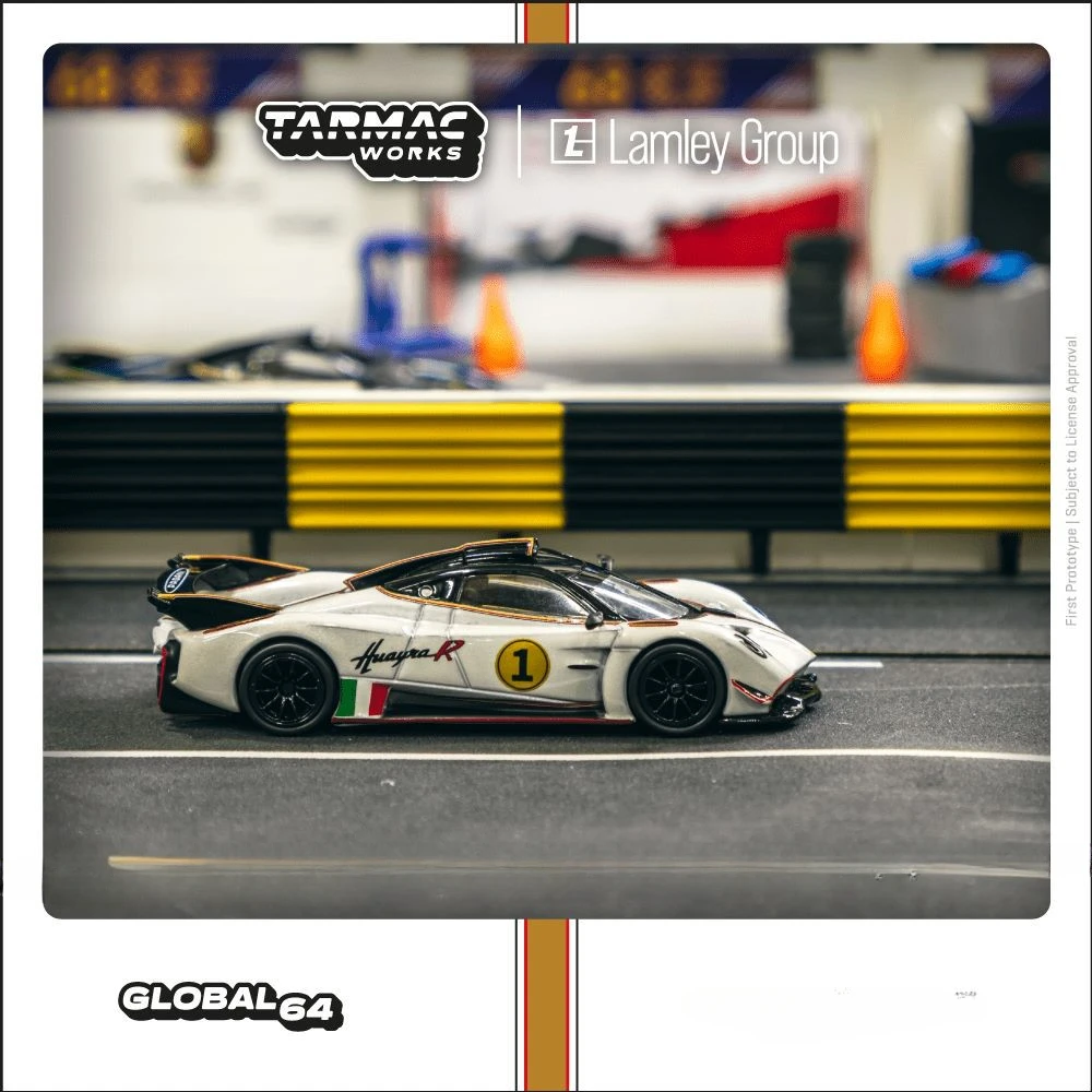 

Tarmac Works 1:64 Huayra R Bianco Benny Diecast Model Car