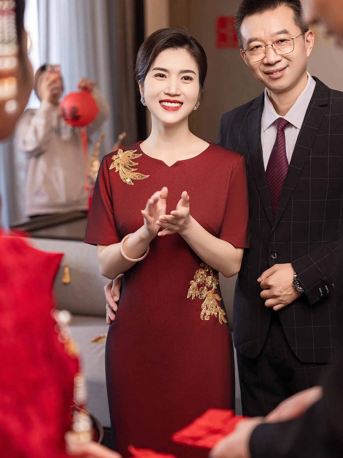 

Элегантное короткое свадебное платье для пожилых женщин Manxi от Guirilili, новинка 2026 года, с молнией, цветочным принтом, миди-платье для свадьбы