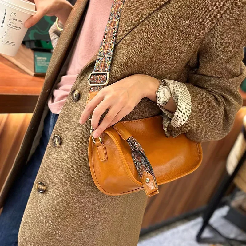 Ladies\' Shoulder Bag Women\'s Commuter Versatile Saddle Bag Fashionable New Soft Genuine Leather Messenger Handbags