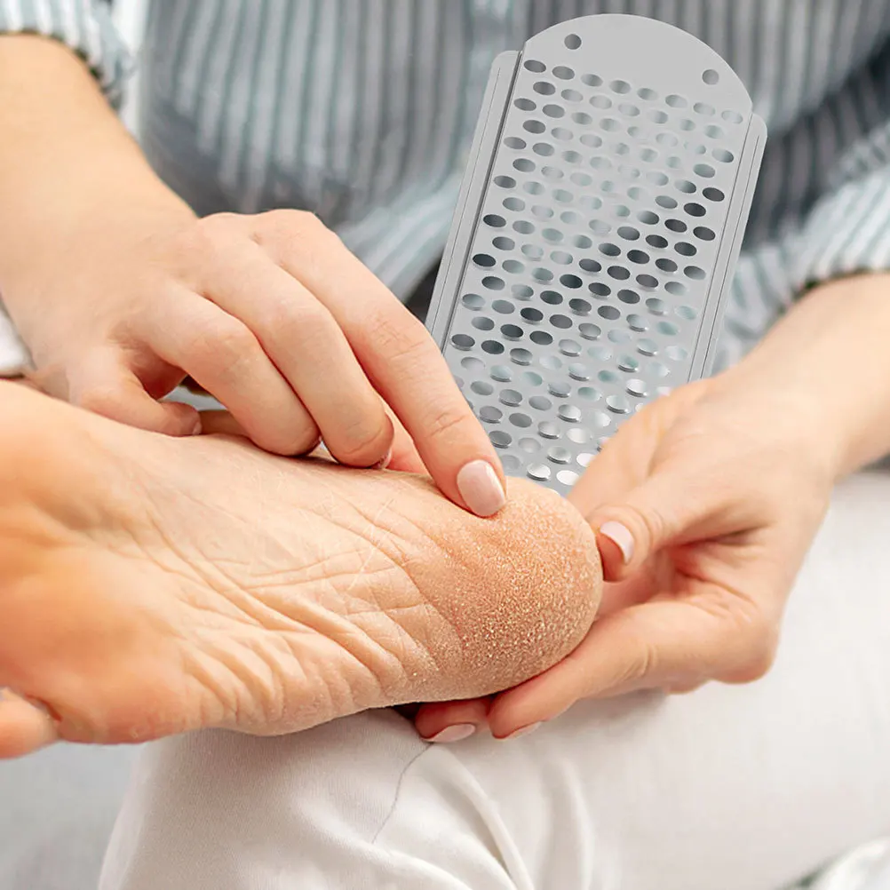 2 個ステンレス鋼フットファイル角質除去フットスクレーパー耐久性のある人間工学に基づいたハンドルペディキュアケアツールヒールスクラバー