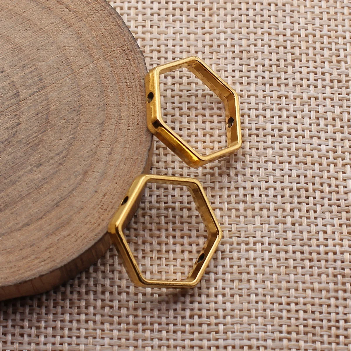 40pcs 20x18mm(0.79x0.71inch) 5 Colors Geometric Hollowed-Out Hexagonal Frame Perforated Beads Jewelry Making DIY