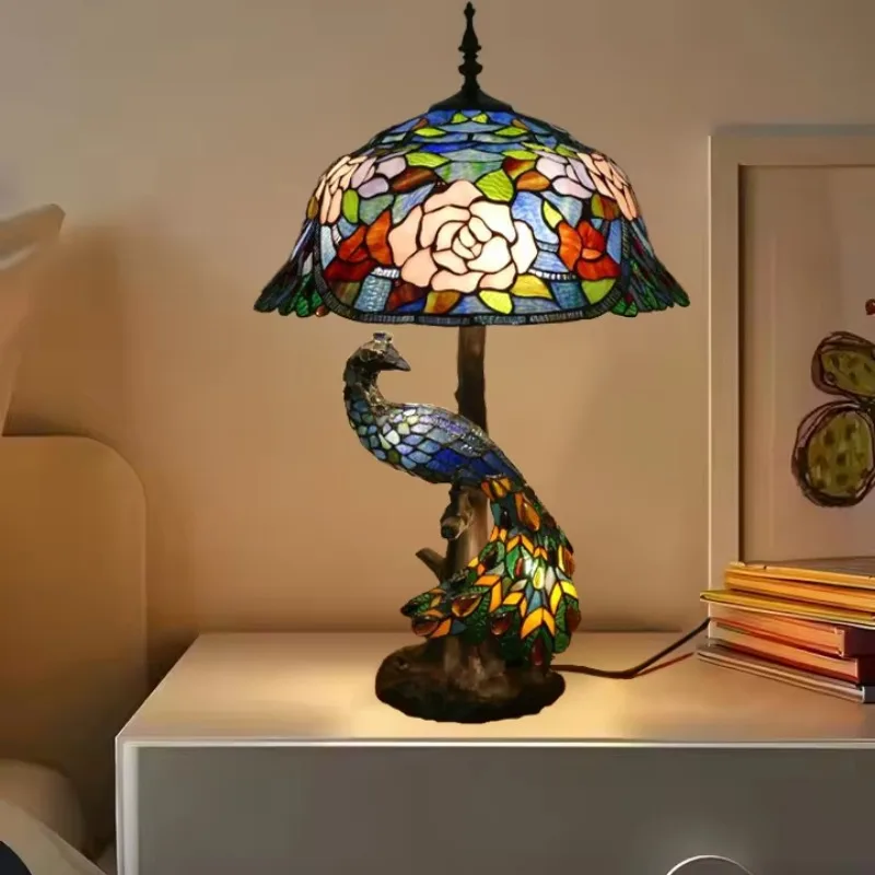 

American retro peacock base living room decoration atmosphere warm handmade villa button switch large table lamp