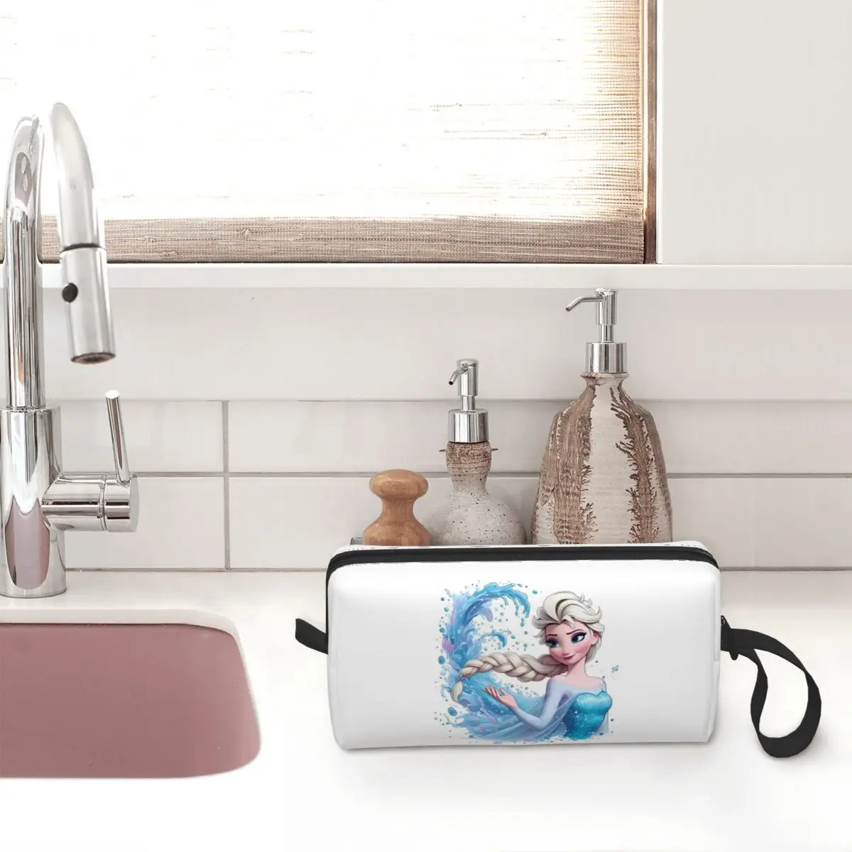 Frozen Elsa Princess Cartoon Makeup Bag Pouch Cosmetic Bag for Men Women Queen Toiletry Bags Dopp Kit