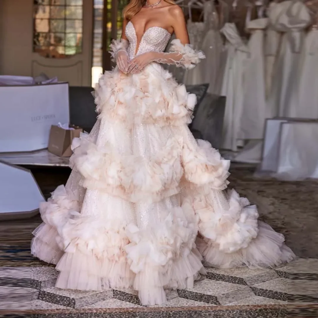 

Elegant Fairy Wedding Dresses Strapless Spaghetti Strap Floor Length Formal Bridal Gowns Korean Women Photo Shoot Customized