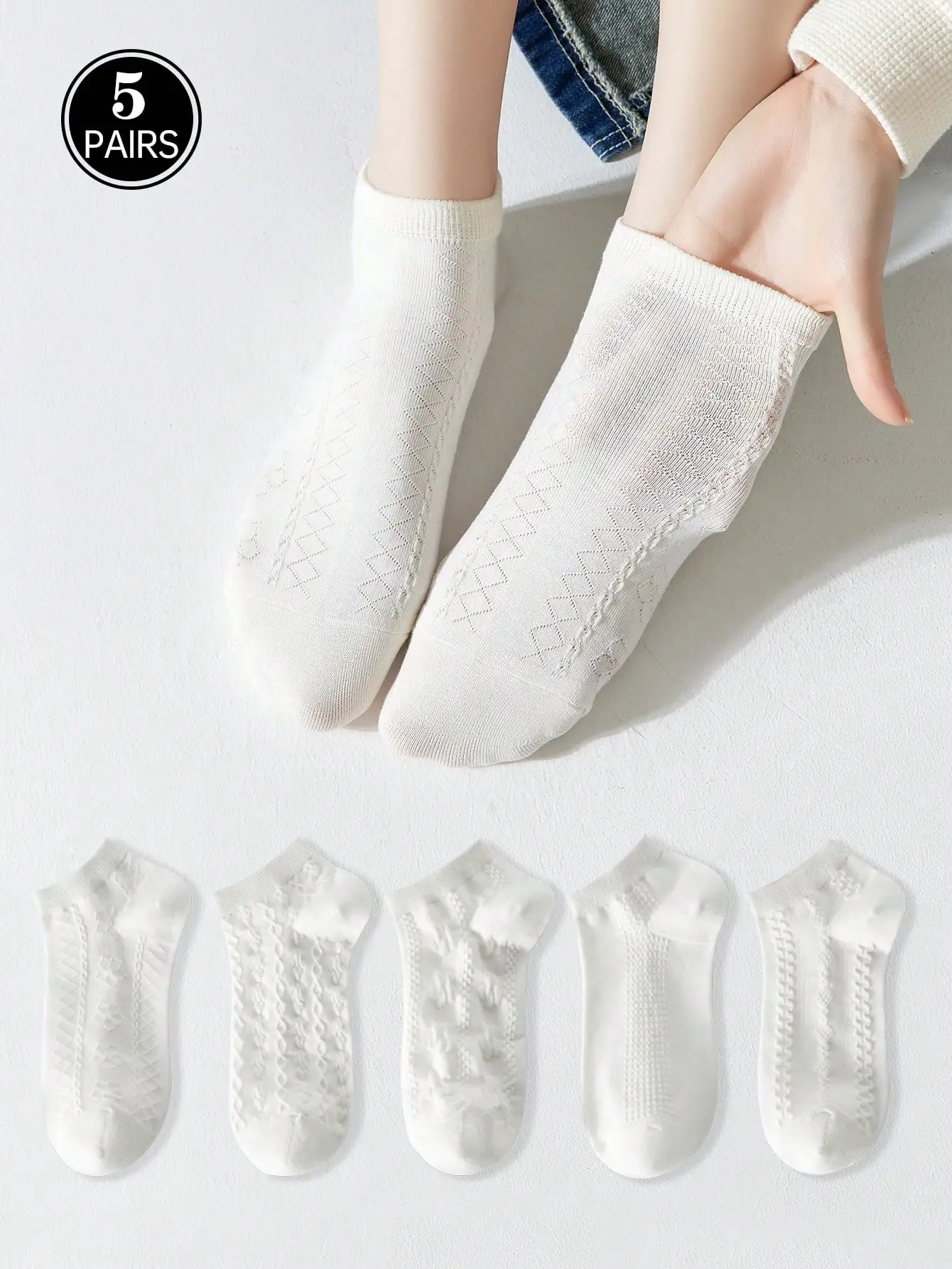 5 pairs of women\'s short white socks soft women\'s sports socks solid color twist simple boat socks