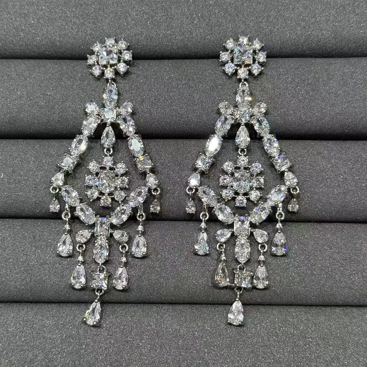 Vintage Triangle Outline Tassel Earrings for Women, Light Luxury Multi-color Long Dangling Earrings, Stage & Evening Party Decor