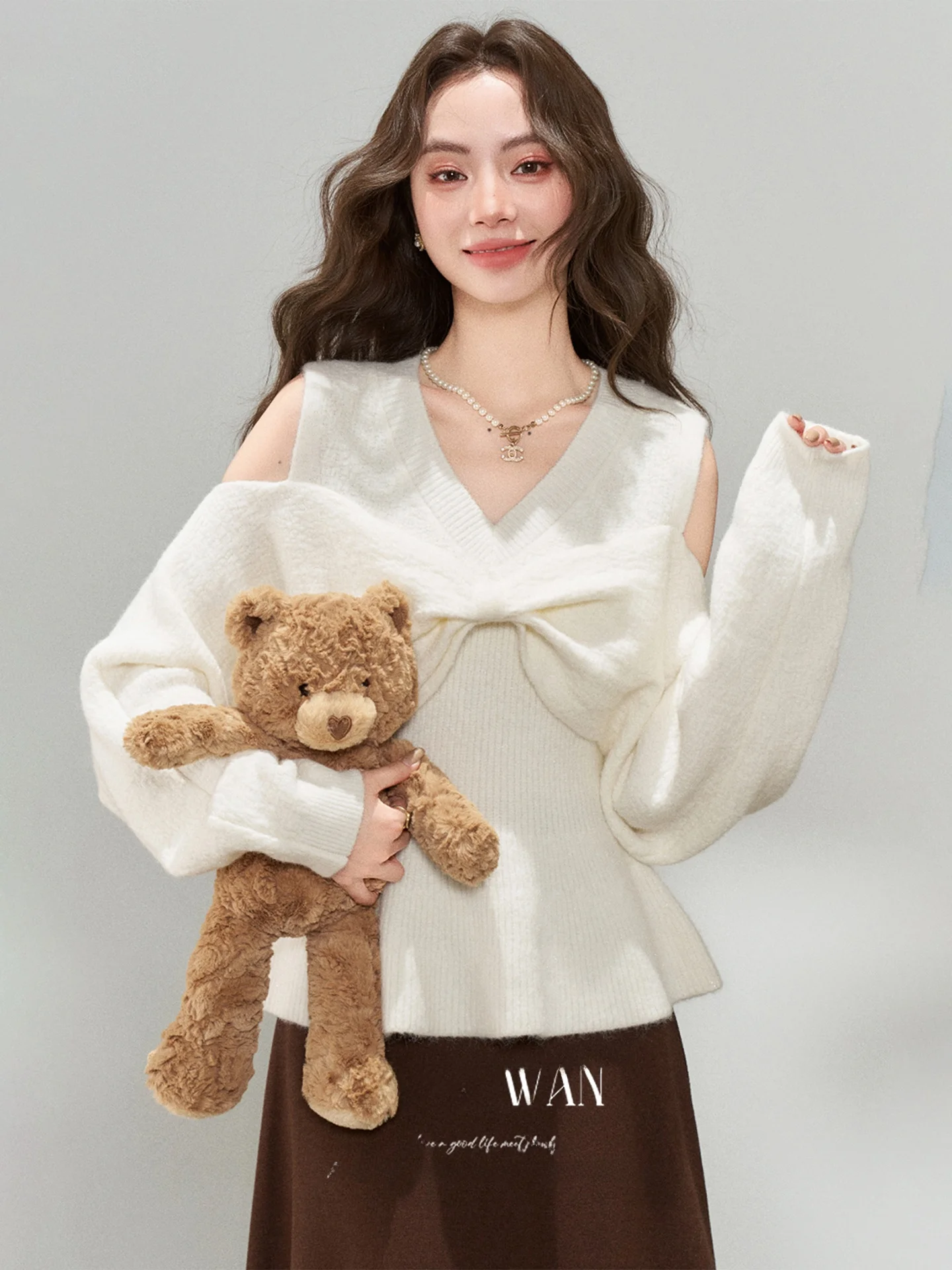 

Французский вязаный свитер с открытыми плечами и V-образным вырезом, модный теплый топ с длинными рукавами для осени и зимы