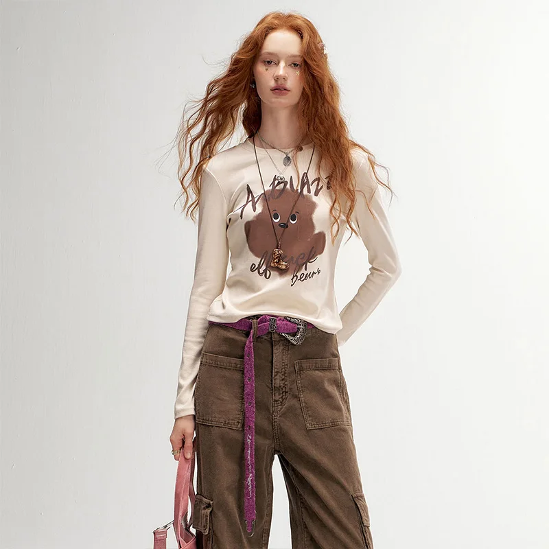 ELFSACK Women Y2K Long‑Sleeve T‑Shirt with Cute Bear Graphic Print, Slim Fit Fall Casual Basic Tee Top