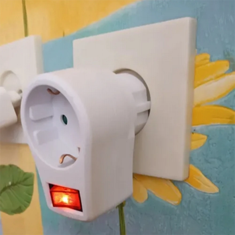Convenient Power Adapter Energy Efficient Socket With Switch 73x50x42mm European Power Adapter Short Circuit Prevention