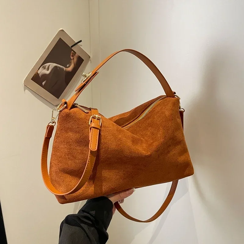 Moda fermuar süet sadelik omuz ve Crossbody çanta katı yüksek kaliteli çanta kadınlar için 2024 klasik çok yönlü