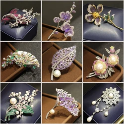 New Elegant Temperament Flowers Brooches for Women Luxury Design Ginkgo Leaf Vine Corsage High-end Freshwater Pearl Broche Pin