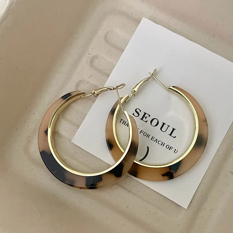 Acrylic Leopard Print Circular Earrings For Women Autumn and Winter Vintage Fashion Jewelry Daily Accessories