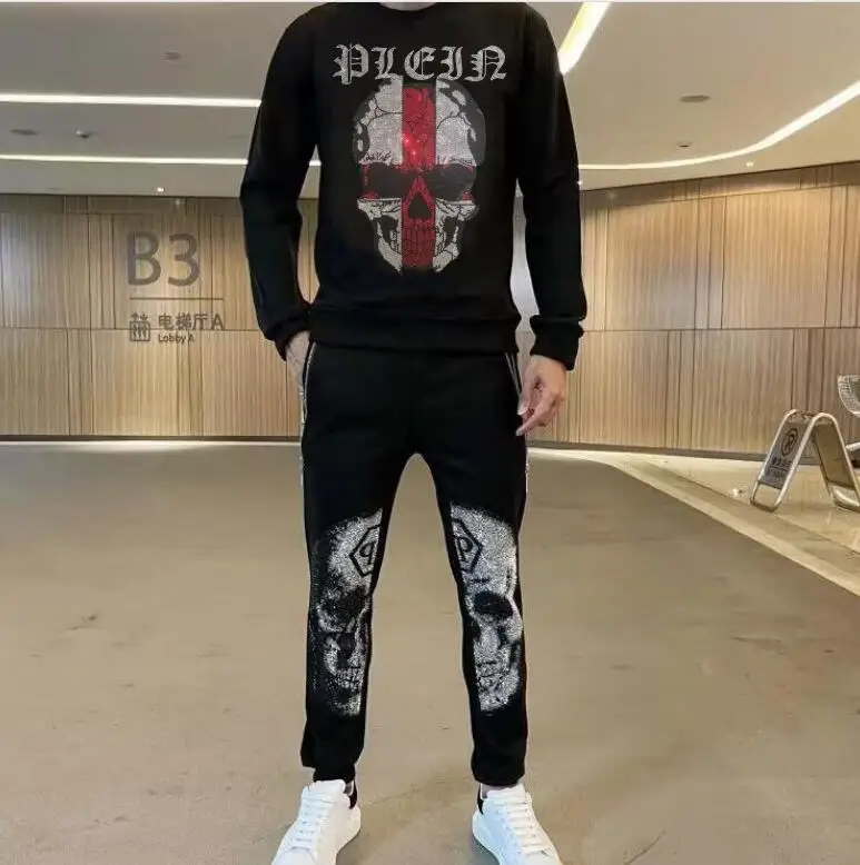 

Casual O-neck tops 2023 Top quality designer man Hot drill Bling Rhinestone winter designer tracksuit brand High quality