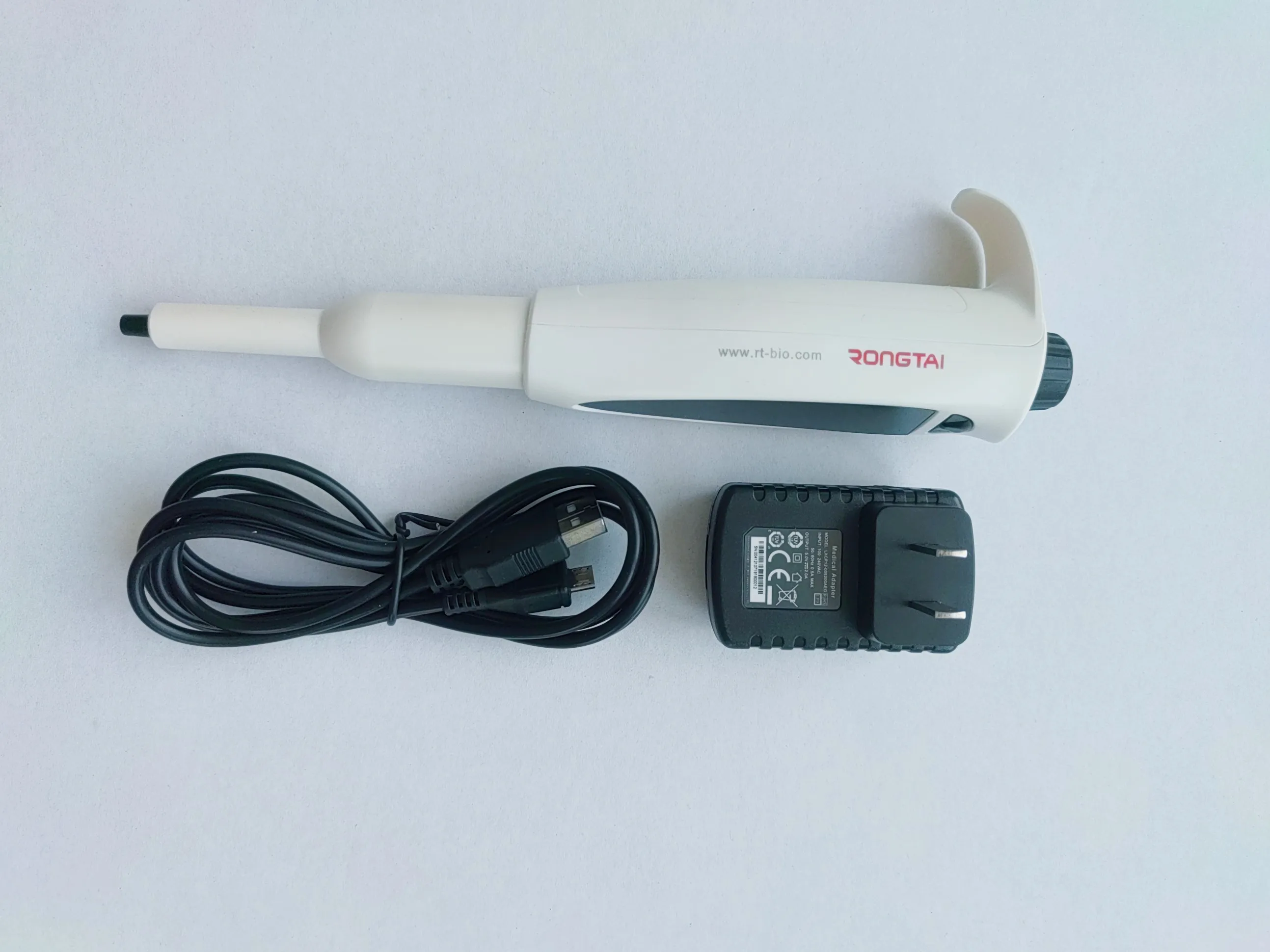 High Accuracy Electric Pipette Electronic Automatic Adjustable Volume Micro pipette/ Digital pipette price