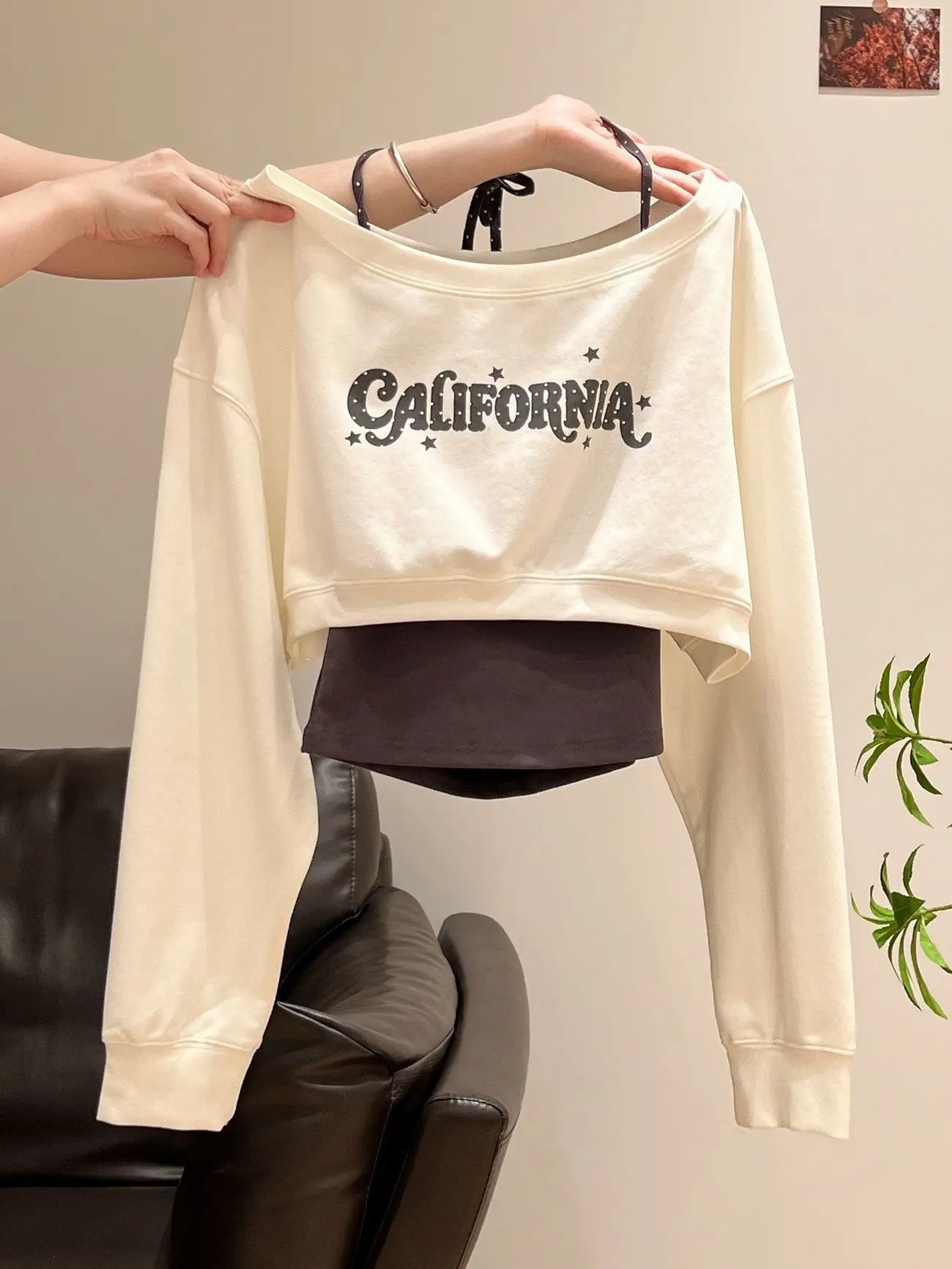 Korean Style Long Sleeve Letter Print T-Shirt Women's Autumn Season Two-Piece Set Neck Hanging Strap Vest Top Casual Wear