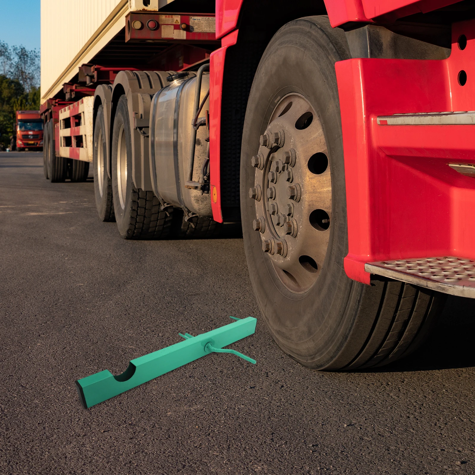 

Manual Truck Strap Winder Heavy Duty Steel Belt Winding Tool for Cargo Securing Fast Efficient Easy to Use Portable Design