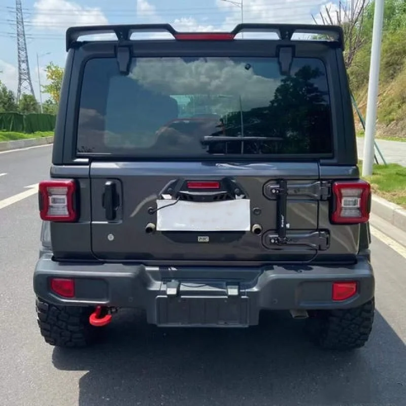 

Подходящий модифицированный спойлер с высоким тормозом для модификации крыши JL