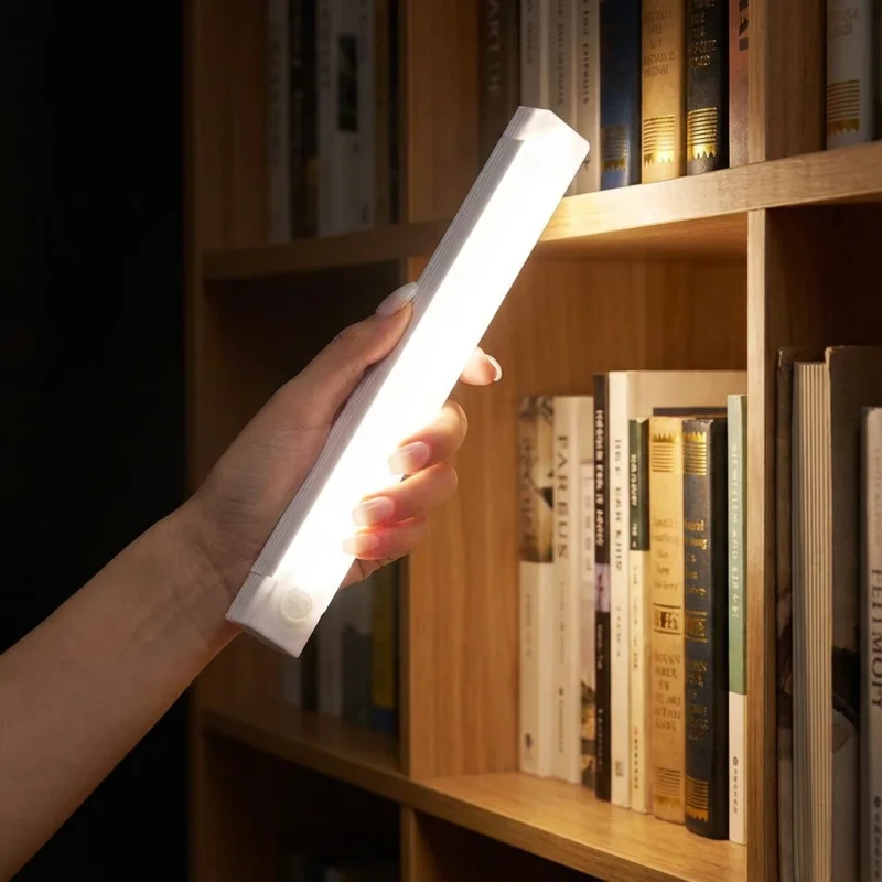 

Wireless LED Motion Sensor Night Light Type-C Rechargeable Under Cabinet Lighting Cabinet Wardrobe Lamp for Staircase Kitchen