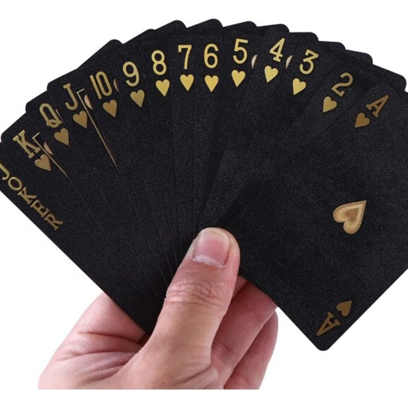 防水ブラックゴールドトランププレミアムカジノグレードポーカーデッキセットエレガントなデザイン耐久性のある PVC 素材パーティーポーカーカード
