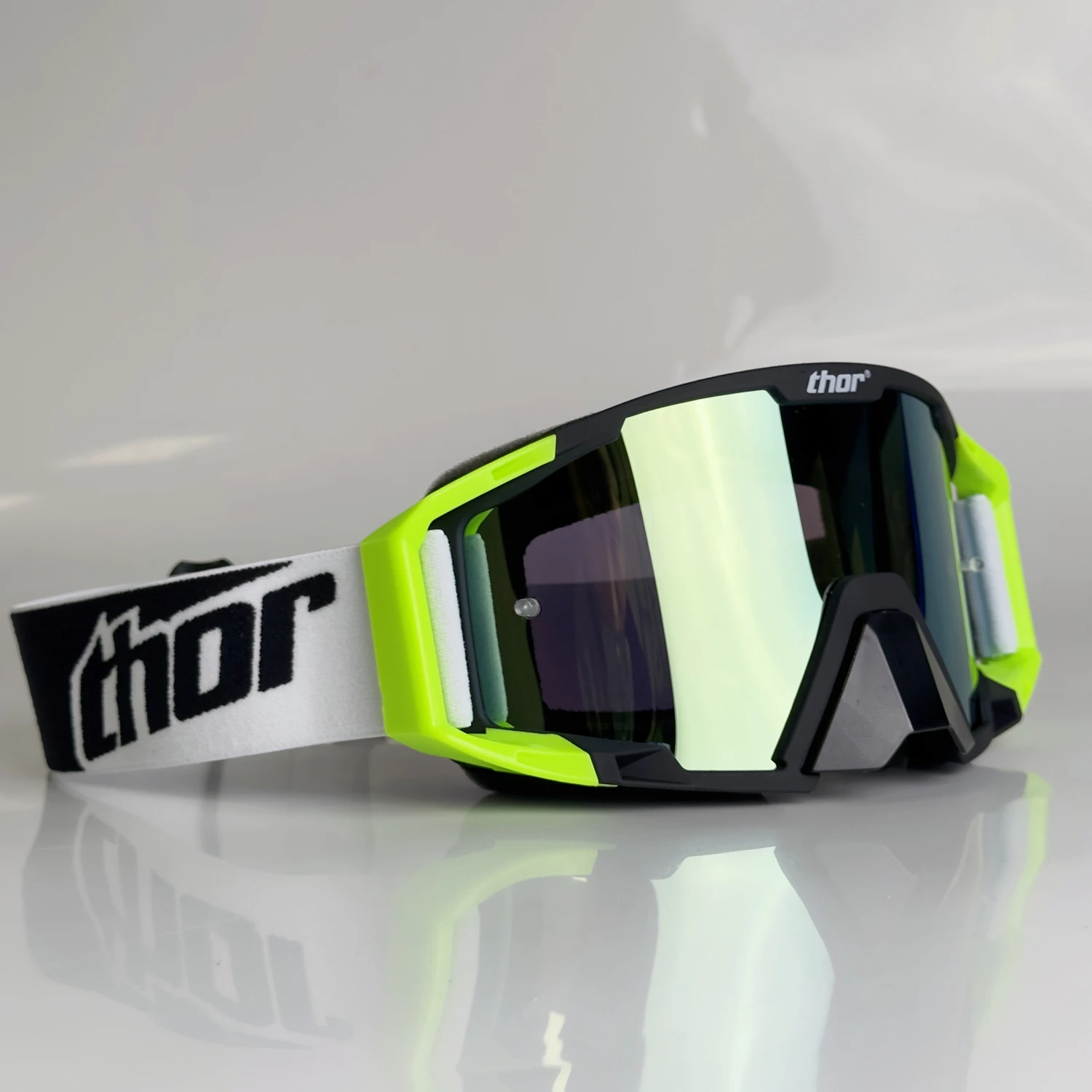 MX ATV Motocross Goggles HD Lens - Windproof Dustproof UV Protection for Off-Road Riding Skiing Fishing Cycling Outdoor Sports