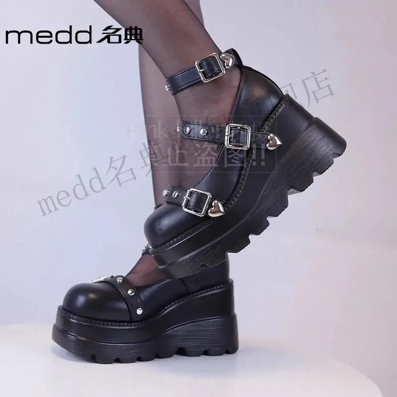 

Mary Jane Women's 2024 New Spice Girl Round Head Versatile Single Sweet and Cool Heightening Platform Muffin Shoes Large Size