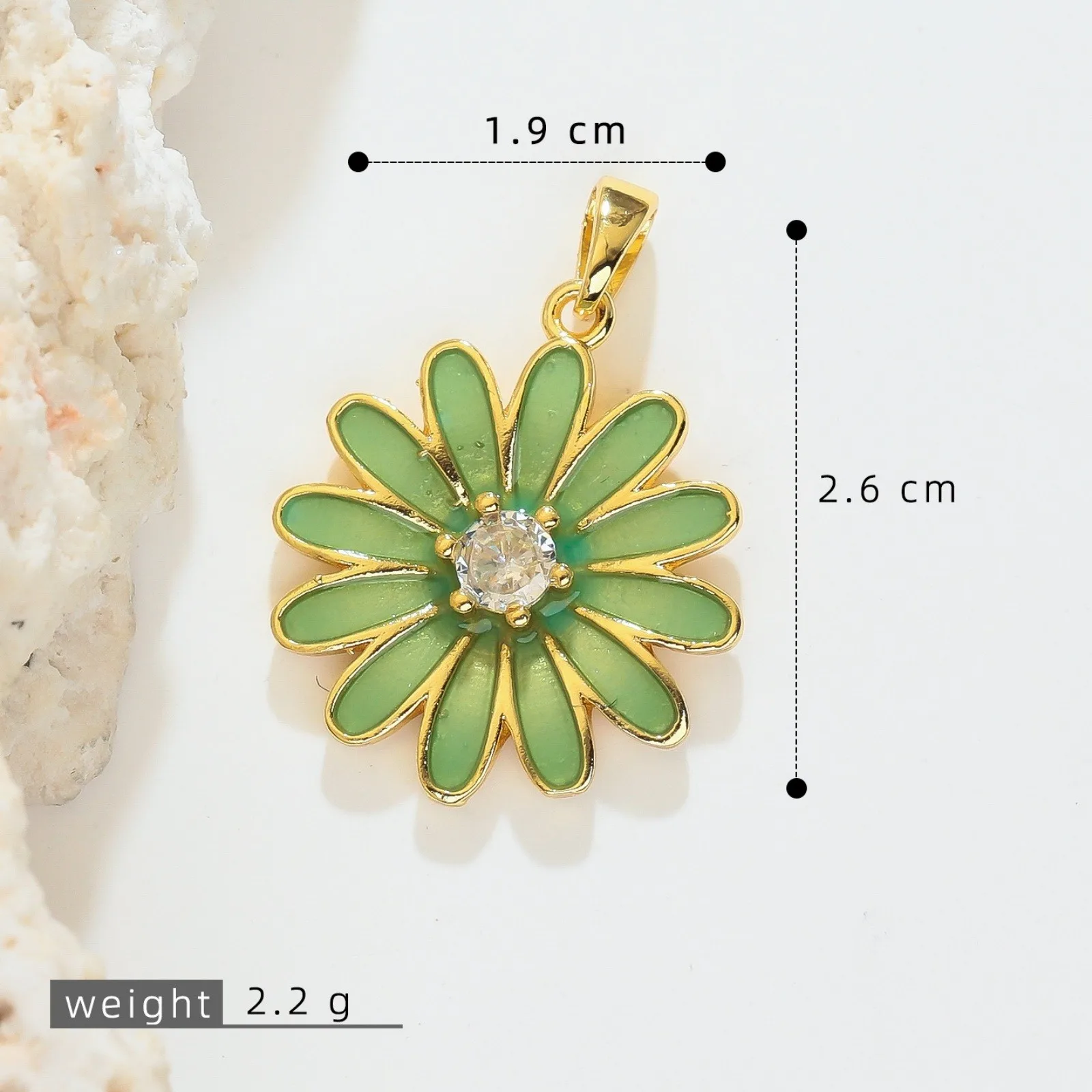 1 Stück Gänseblümchen-Blumen-Emaille-Anhänger mit klaren Zirkonia-Steinen, 18K vergoldeter Messing-Anhänger für DIY-Halsketten-Schmuckherstellung, Großhandel – Detail 3